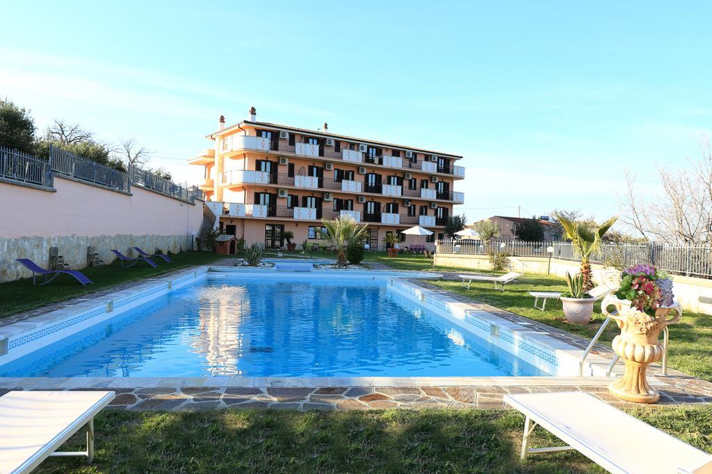 Chimento Resort Corigliano Calabro Bagian luar foto